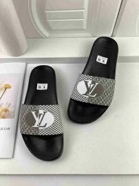 Picture of LV Slippers _SKU674984748912017